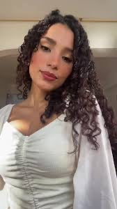 <em>Ana.R </em>